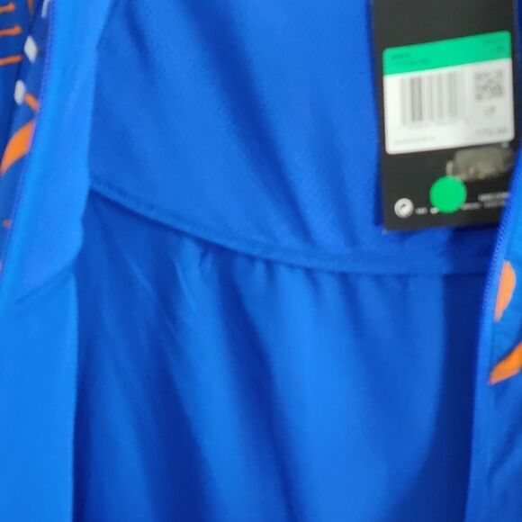 📏 Nike Boy's Track Jacket - Picture 5 of 5